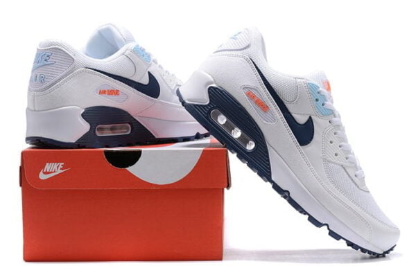 Air Max 90 Navy-Accented Sneaker (Unisex) (Up to Size 12)