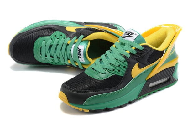 Air Max 90 Flyease Oregon Sneaker (Unisex) (Up to Size 12)