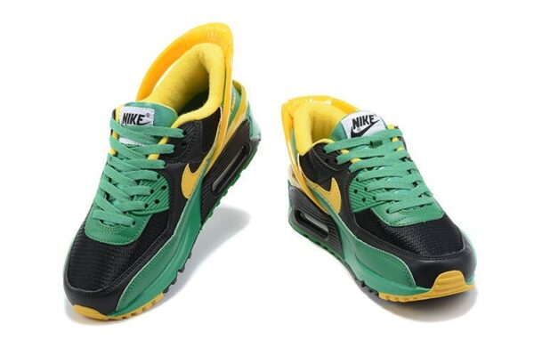 Air Max 90 Flyease Oregon Sneaker (Unisex) (Up to Size 12)