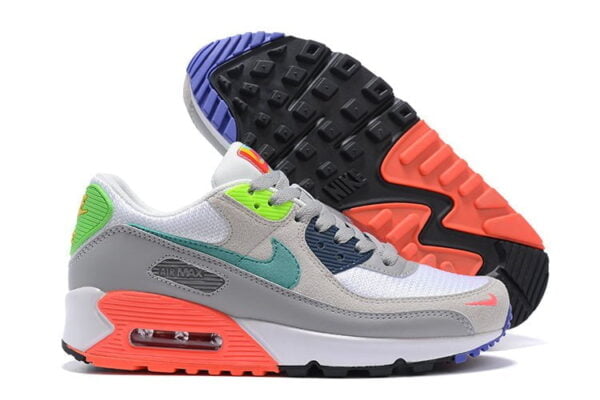 Ladies Air Max 90 Evolution of Icons Sneaker