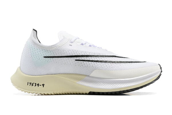 ZoomX Streakfly Proto Off White Sneaker (Unisex)