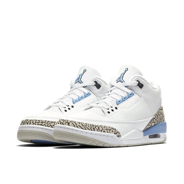 Air Jordan 3 Retro 'UNC' CT8532_104