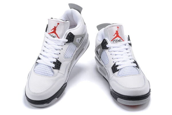 Air Jordan 4 Retro OG 'White Cement' 2016 840606-192