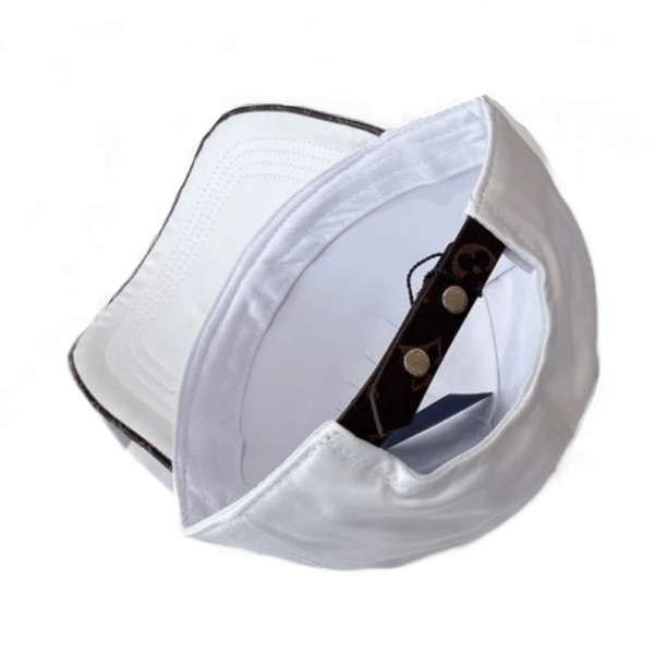 LV White Day Cap M77806