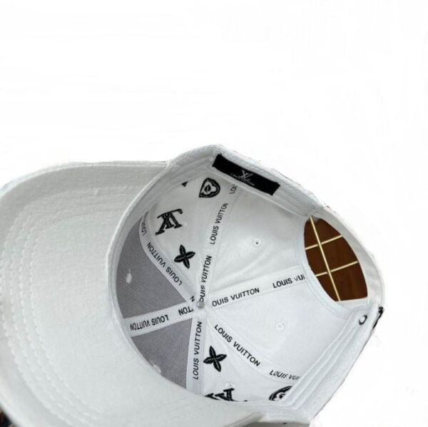 LV White Monogram Essential Cap 081029