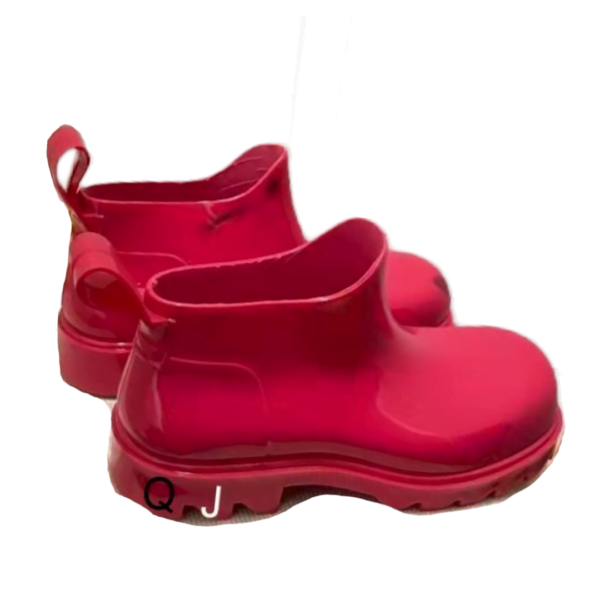 Ladies Bottega Veneta Red Stride Waterproof Rain Boot