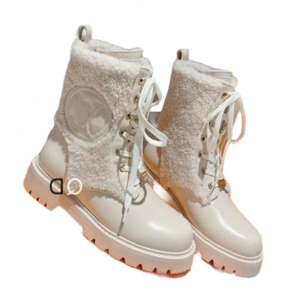 Ladies Louis Vuitton Cream Territory Flat Ranger Boot