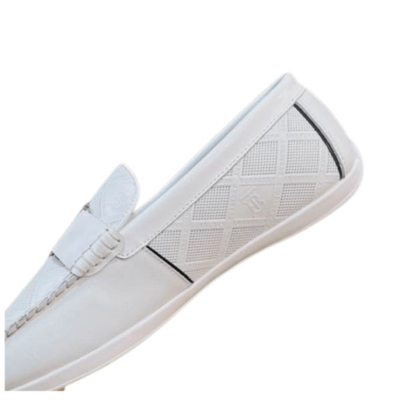 Men's Burberry White Summer Walk Moccasins Shoe - Image 4