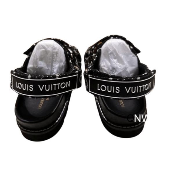 Louis Vuitton Monogram Paseo Flat Comfort Sandal In White-Black - Image 4