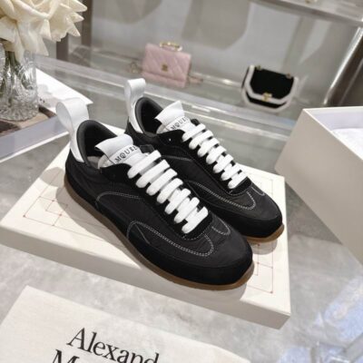 Alexander McQueen Black EC1 Low-Top Sneakers 3051004