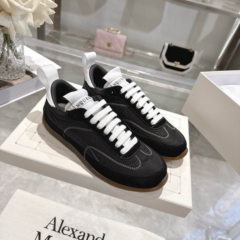 Alexander McQueen Black EC1 Low-Top Sneakers 3051004