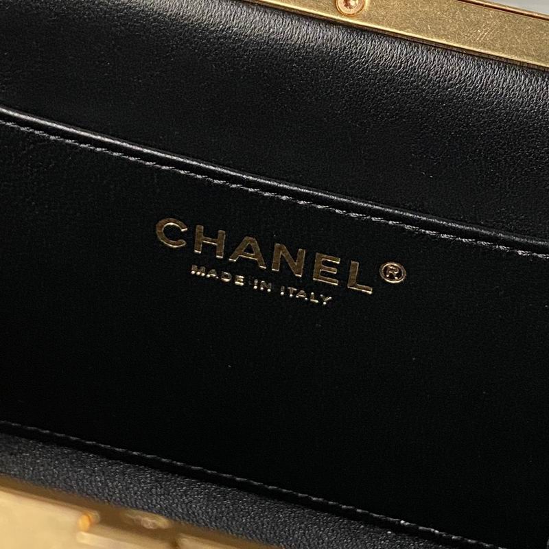 Chanel Black Pearly Clutch AS5912 - Image 9