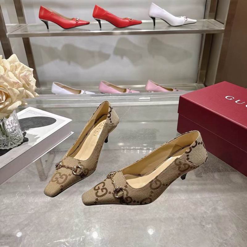 Gucci Beige GG Horsebit 3094787 Pumps MNS0909