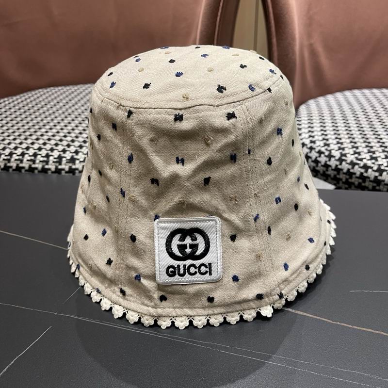 Gucci Interlocking GG Bucket Hat 4172535