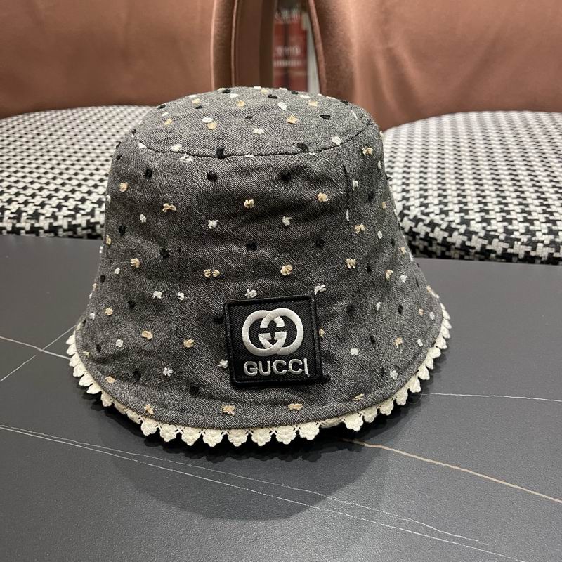 Gucci Interlocking GG Bucket Hat 4172535 - Image 3