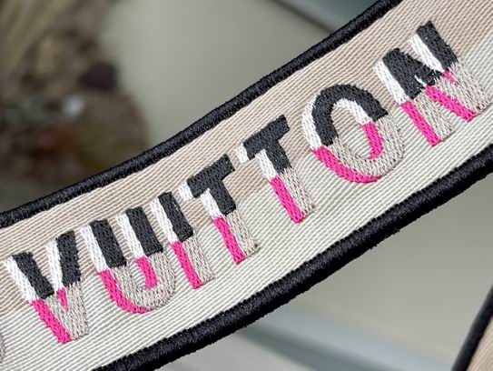 Louis Vuitton Alma BB Crossbody Bag M53152 - Image 18