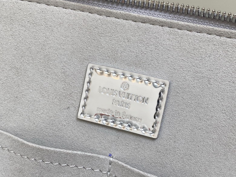 Louis Vuitton Silver Alma BB Handbag M40301 - Image 9