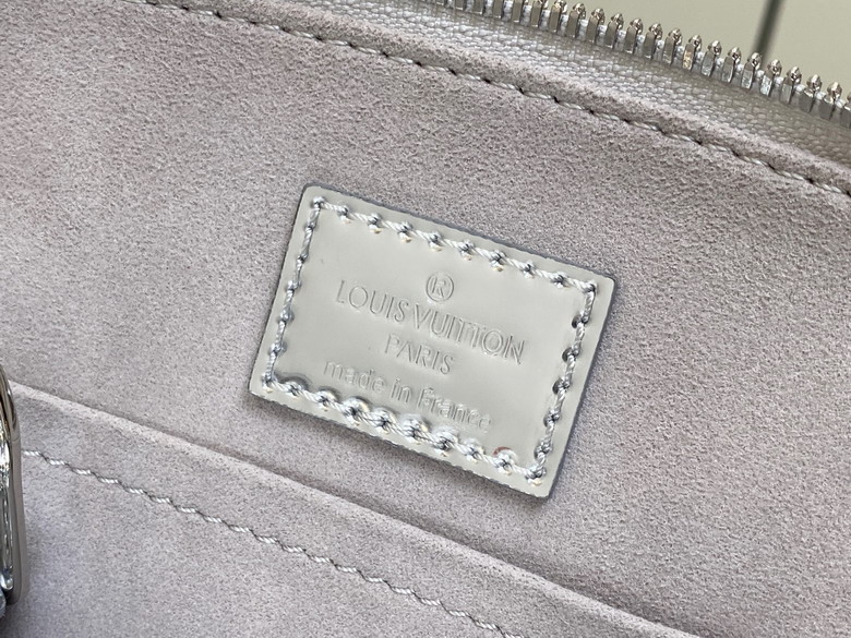 Louis Vuitton Silver Alma BB Handbag M40302 - Image 9