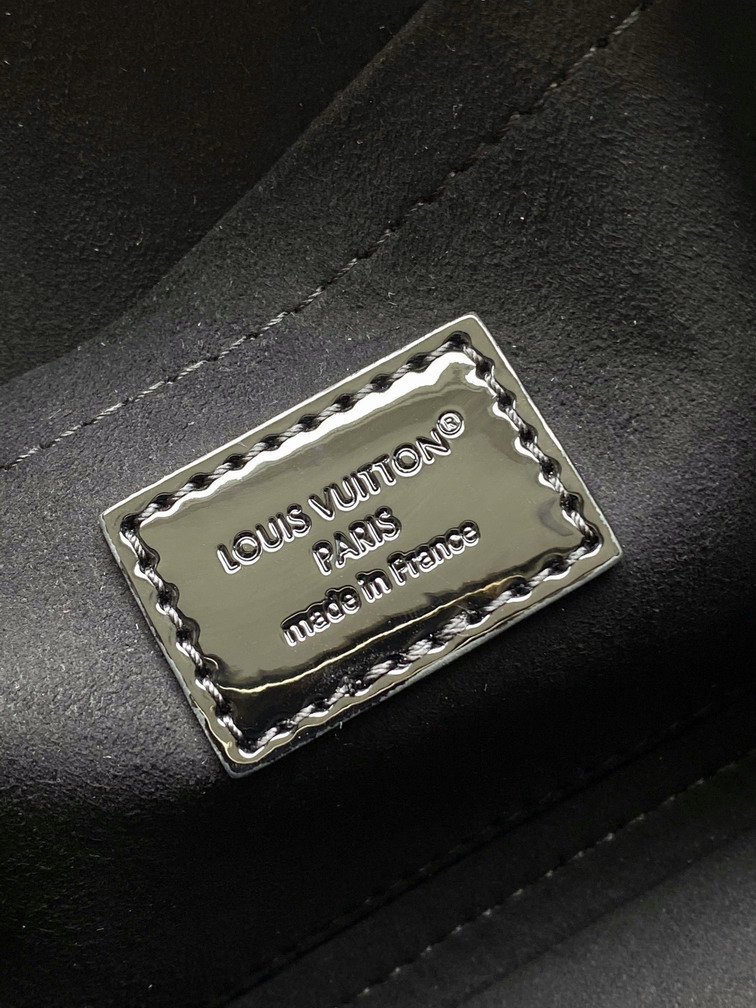 Louis Vuitton Black Alma Mini Handbag M14339 - Image 10