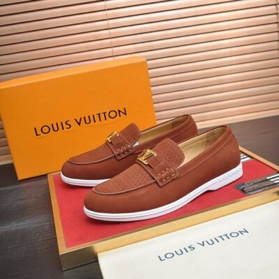 Louis Vuitton Estate 3100201 Loafers MNS0903