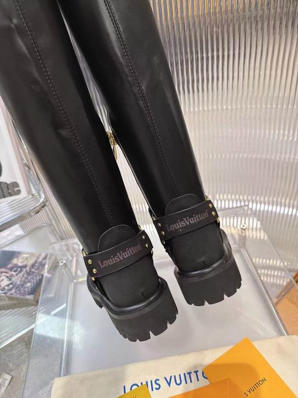 Louis Vuitton Leather 3110176 Knee-High Boots MNS0903 - Image 8