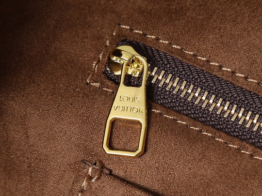 Louis Vuitton Monogram Brown Lineup mm Shoulder Bag M27582 - Image 9