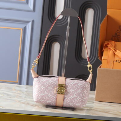 Louis Vuitton Rose Ruban Pochette Mia 2027419 Mini Bag