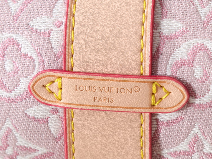 Louis Vuitton Rose Ruban Pochette Mia 2027419 Mini Bag - Image 7