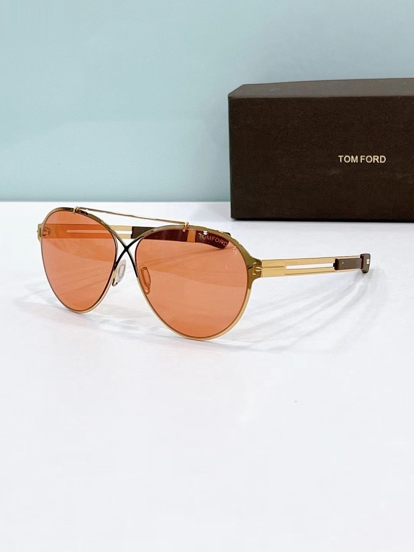 TOM FORD - FT0828 - 62-14-145 - Sunglasses