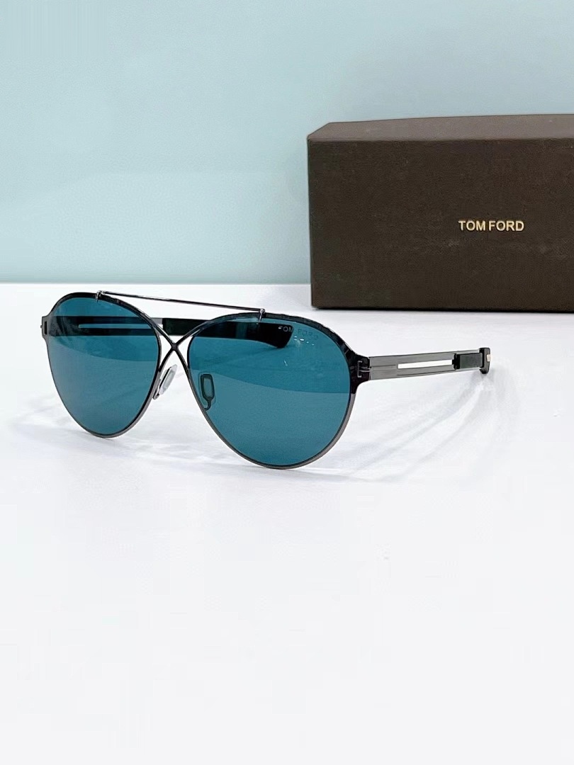 TOM FORD - FT0828 - 62-14-145 - Sunglasses - Image 2
