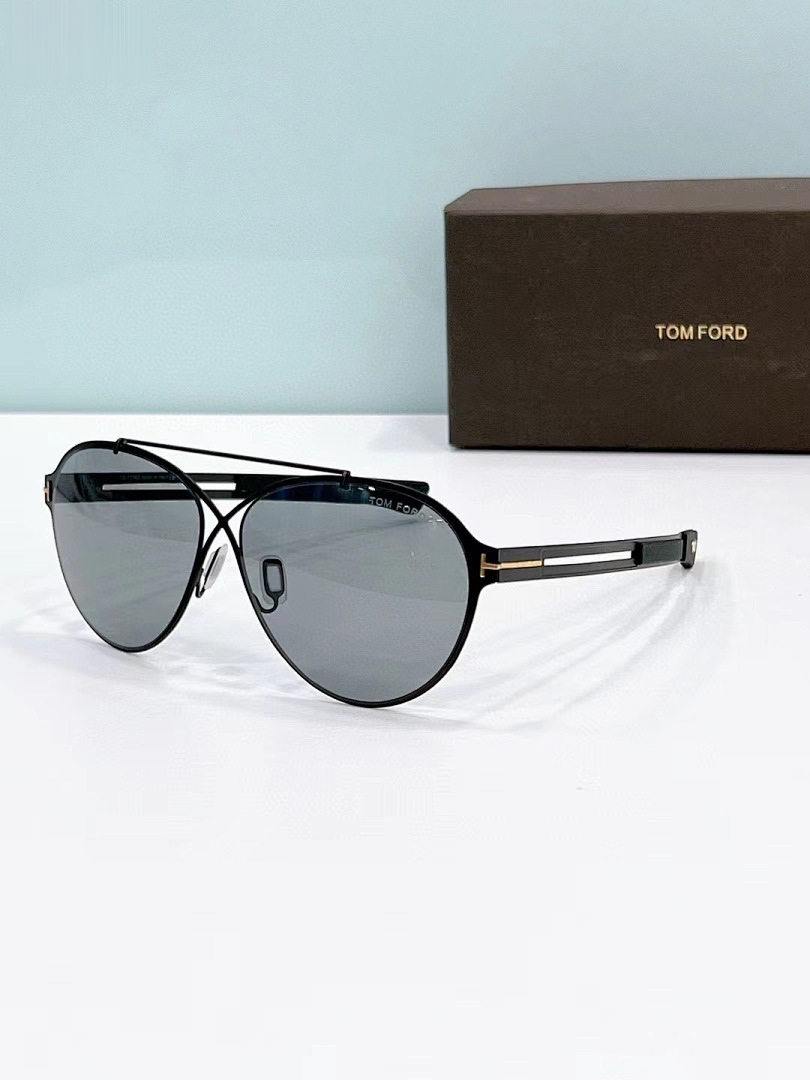 TOM FORD - FT0828 - 62-14-145 - Sunglasses - Image 7
