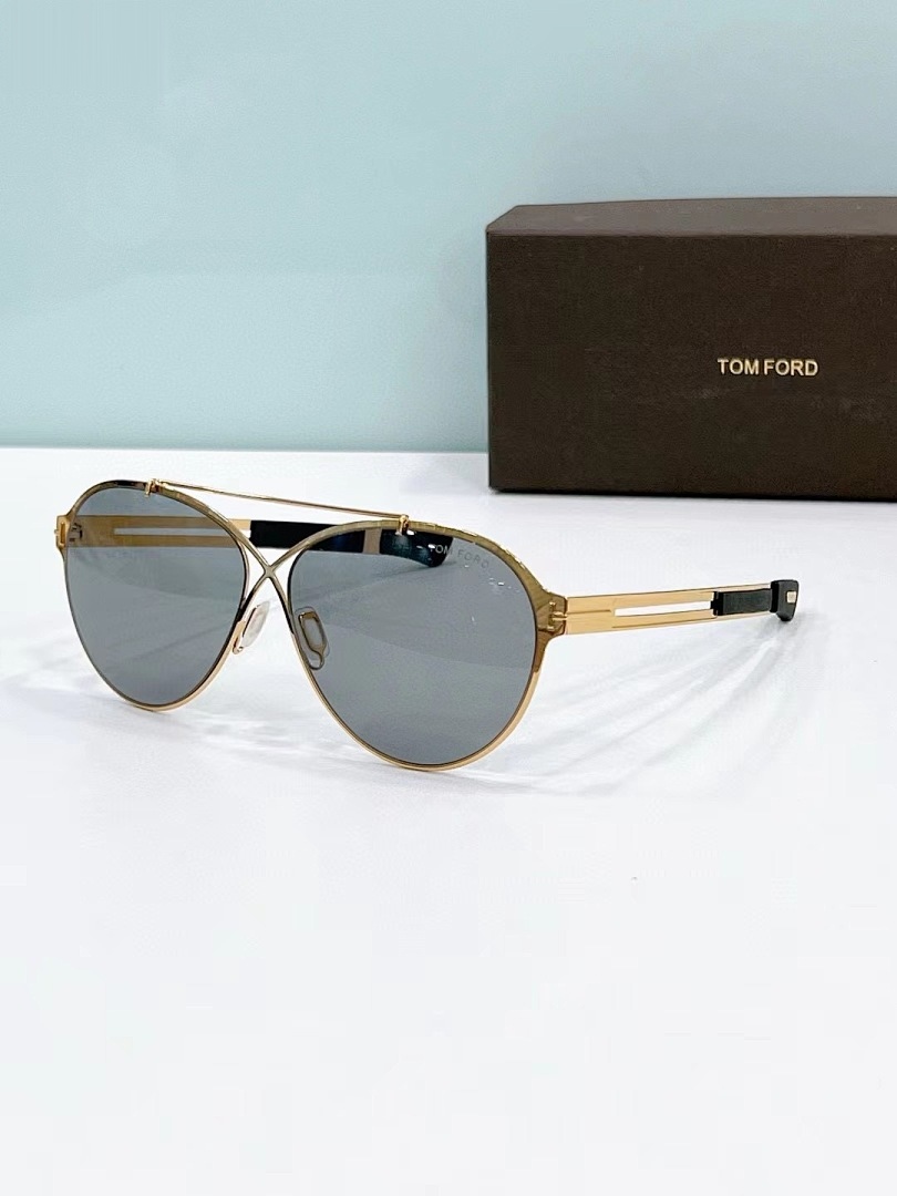 TOM FORD - FT0828 - 62-14-145 - Sunglasses - Image 8